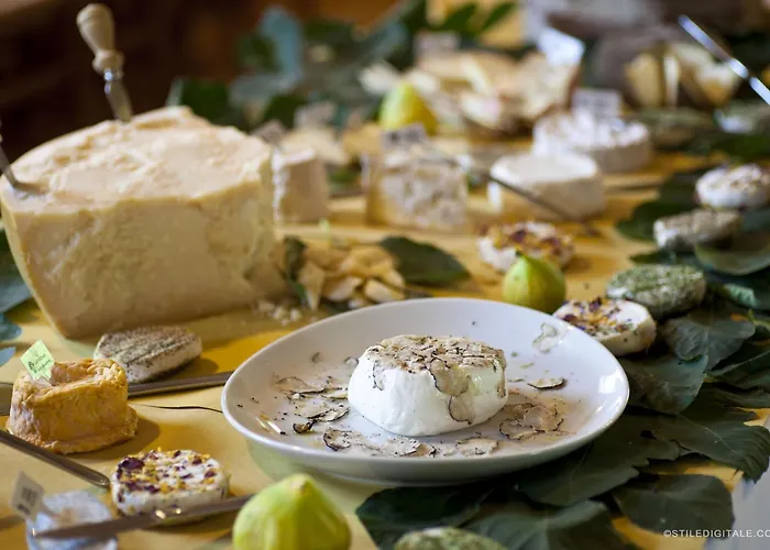 农家乐 寇德艾博酒店 *